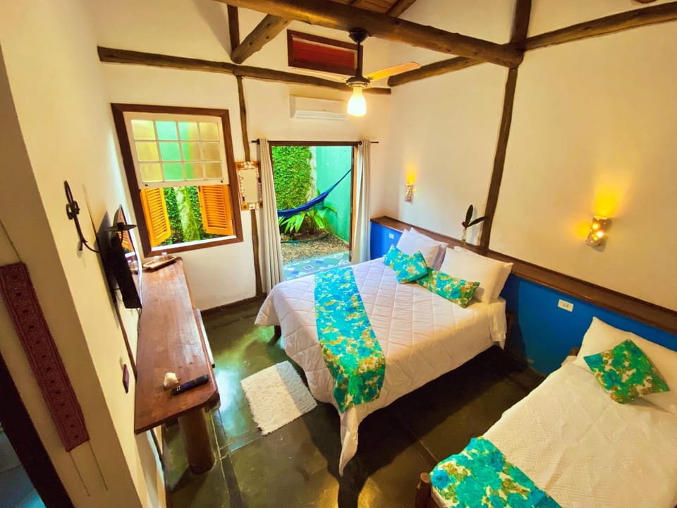 Bed, Photo of the whole room, air conditioner