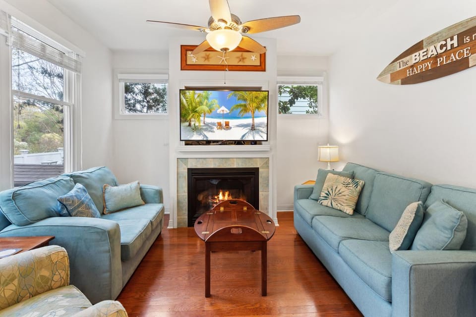 BB47 - A Wave From It All House in Kill Devil Hills