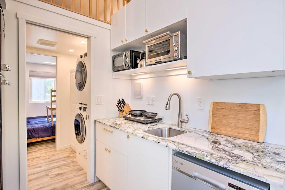 Convenient Salt Lake Tiny Home with Chic Interior! House in Salt Lake City