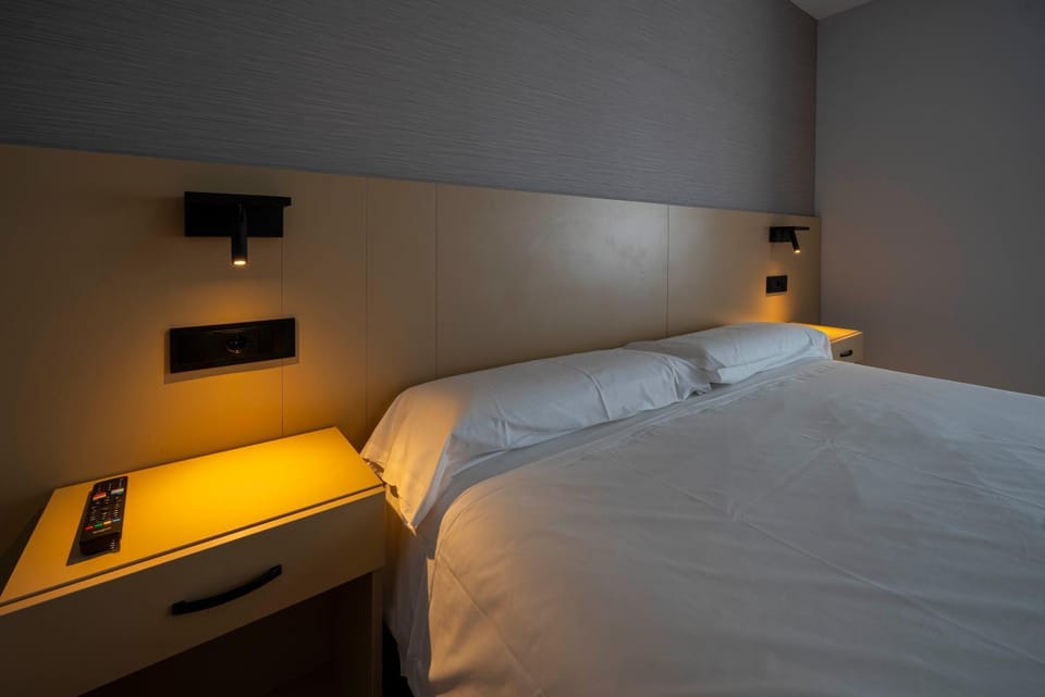 EightRooms La Rioja Pension Bed and Breakfast in Logrono
