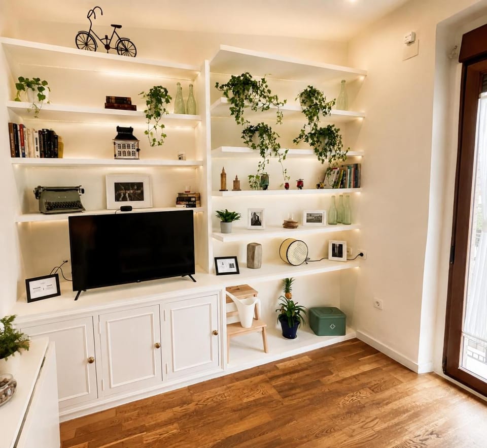 TV and multimedia, Living room, Lounge or bar, Dining area