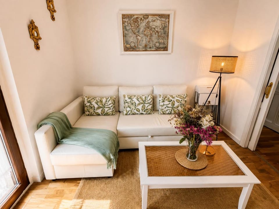Living room, Lounge or bar, Dining area