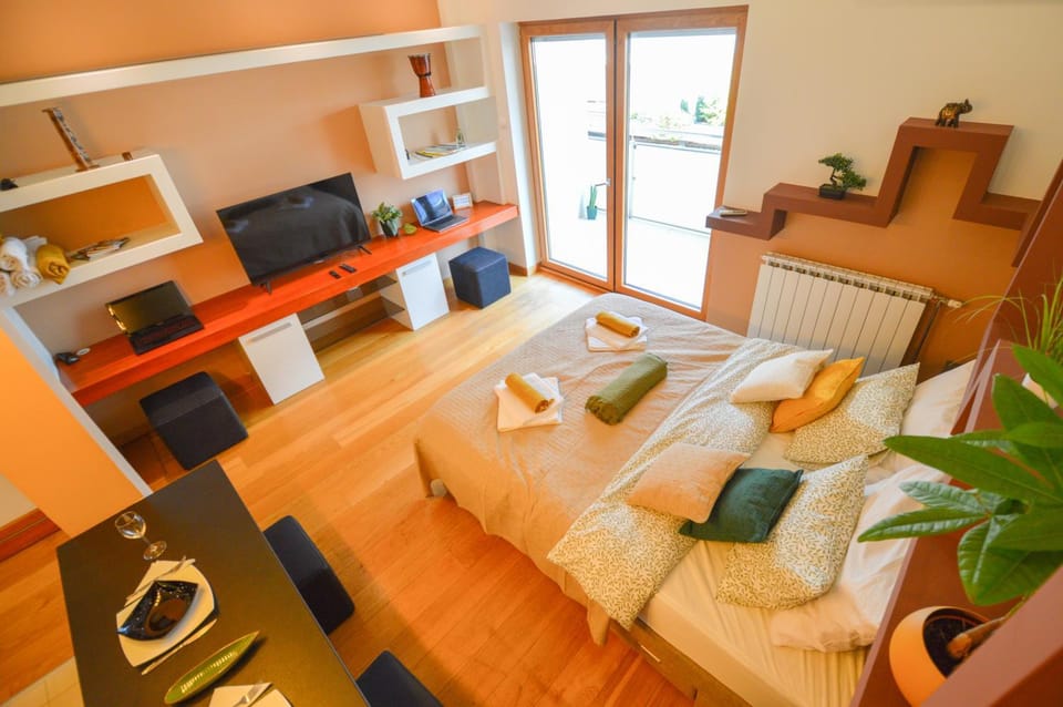 Bed, TV and multimedia