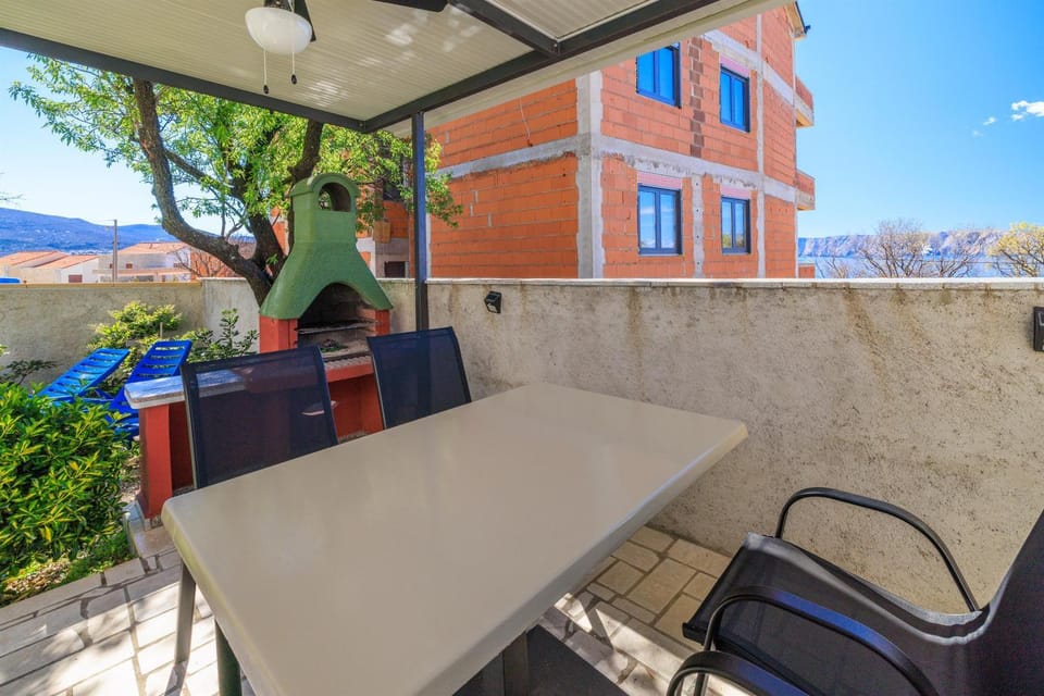 BBQ facilities, Balcony/Terrace