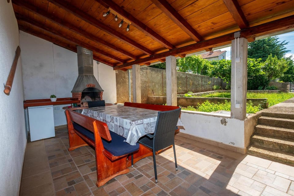 Patio, Seating area
