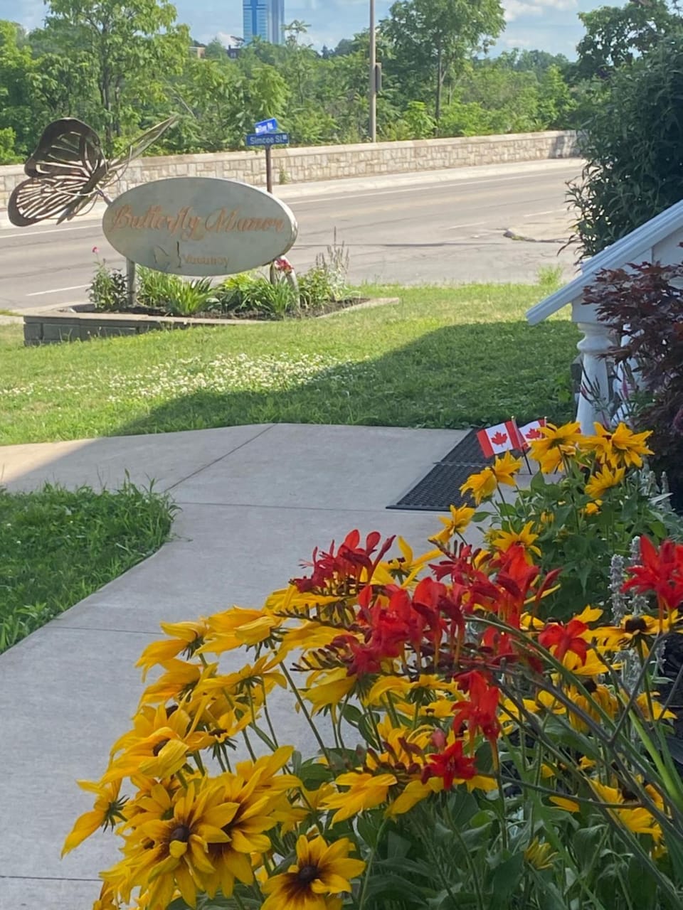 Butterfly Manor Bed and Breakfast in Niagara Falls
