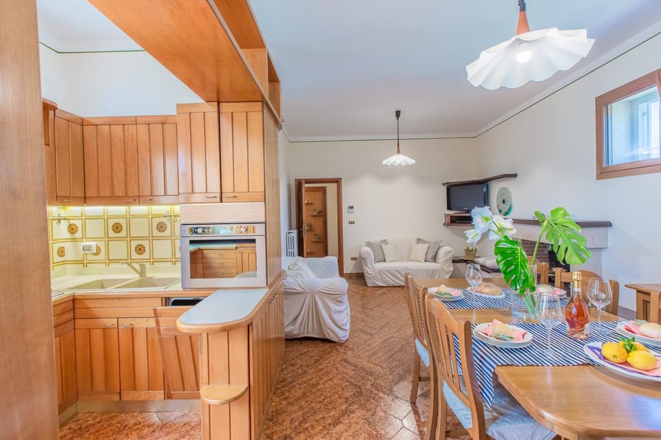Kitchen or kitchenette, kitchen