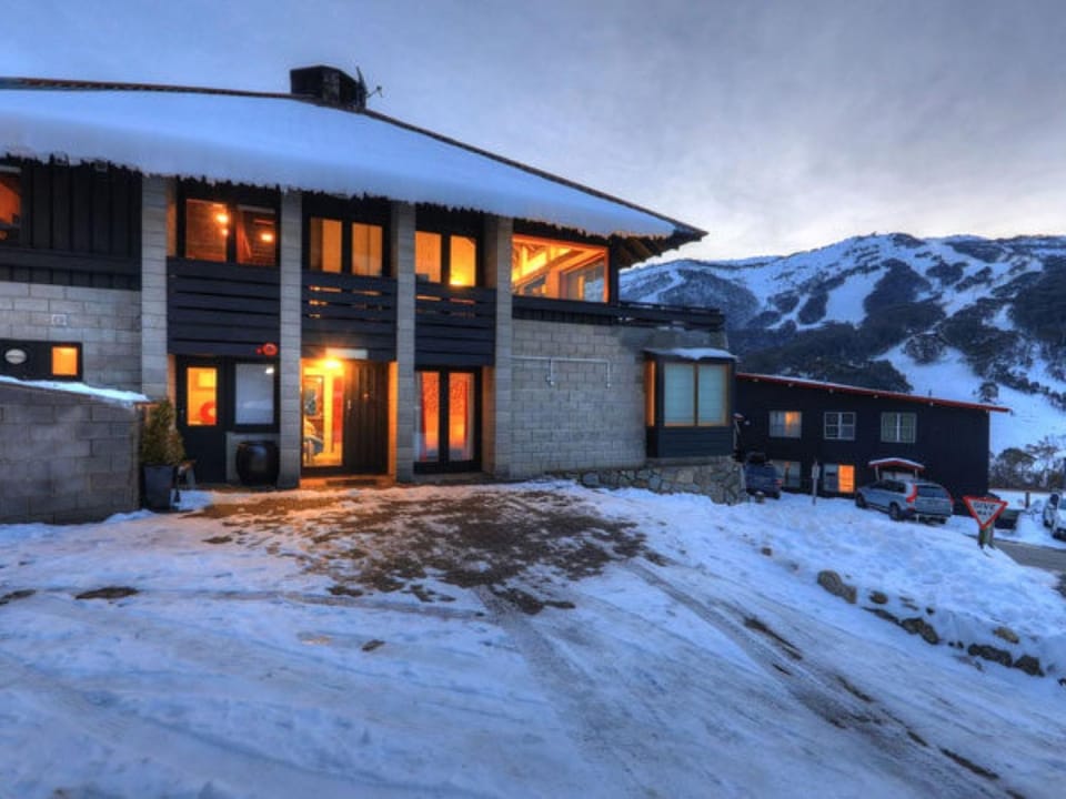 Property building, Winter