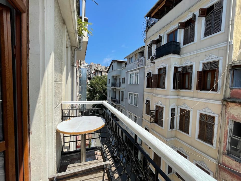 Property building, Day, View (from property/room), Balcony/Terrace