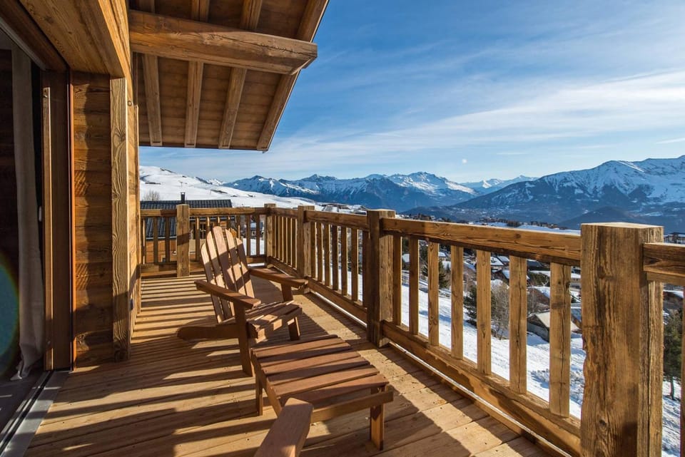 ODYSSEE A201 Vaste appartement en vieux bois sur les pistes, vue panoramique Apartment in Auvergne-Rhône-Alpes