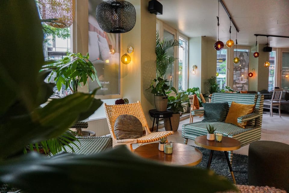 Lounge or bar