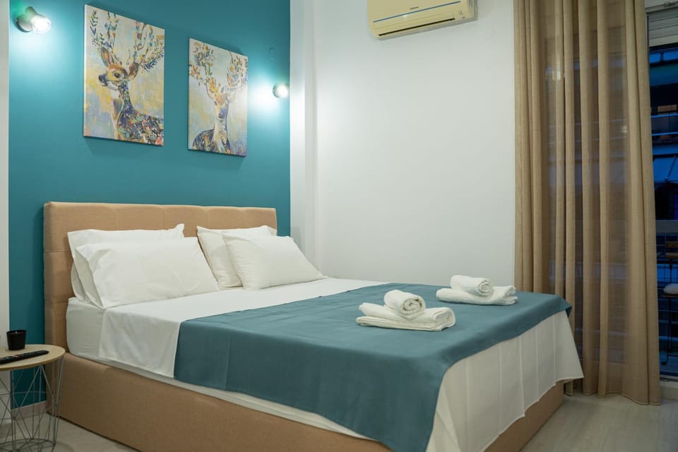 Bed, Photo of the whole room
