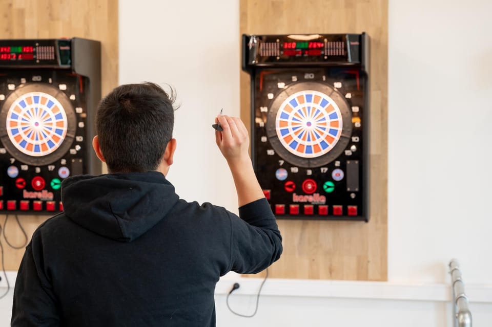 Darts, Game Room