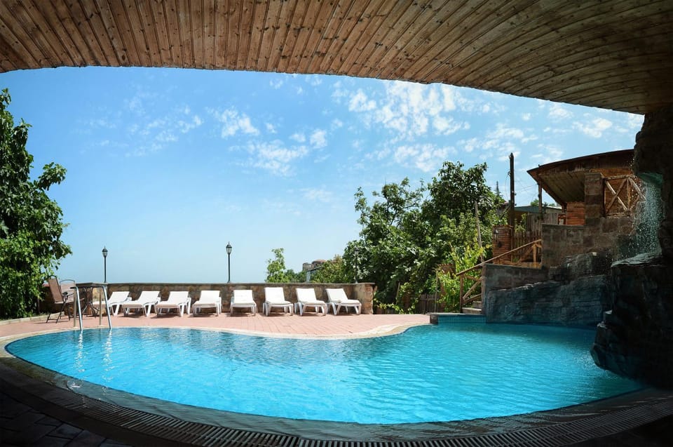 Day, Natural landscape, View (from property/room), Balcony/Terrace, Pool view, Swimming pool, Swimming pool, sunbed