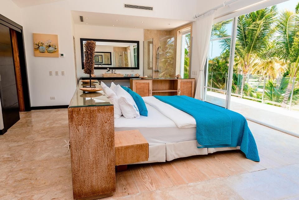 Bed, View (from property/room), Balcony/Terrace, Bedroom