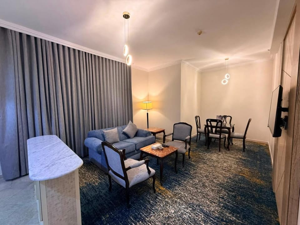 Living room, Seating area