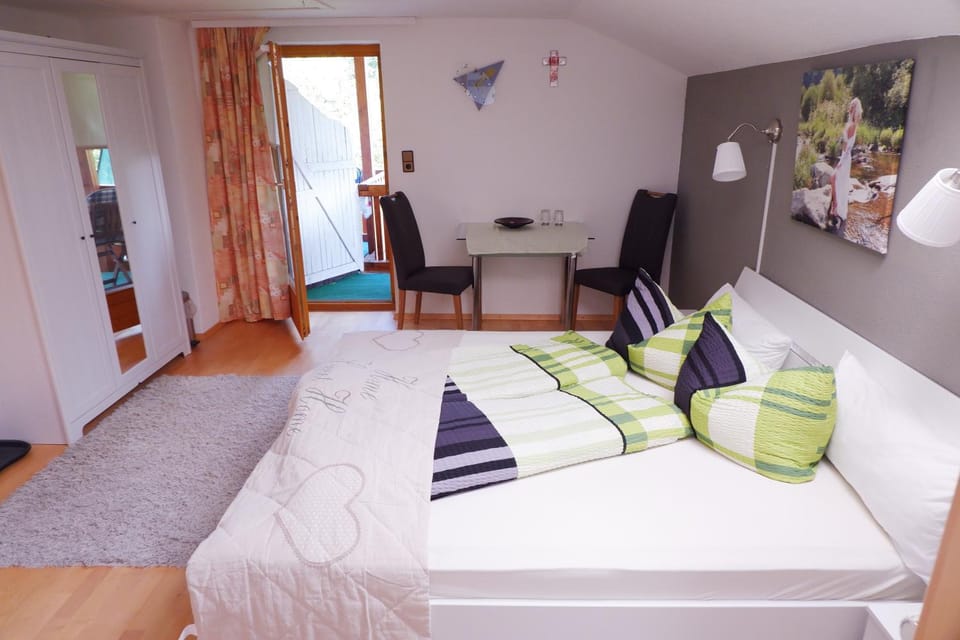 Photo of the whole room, Seating area, Bedroom, wardrobe