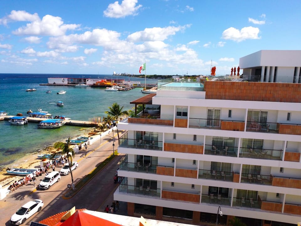 Property building, View (from property/room), Sea view, Swimming pool