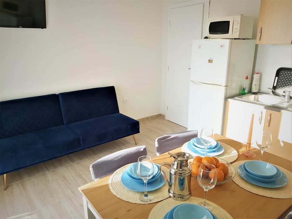 Living room, Dining area, kitchen