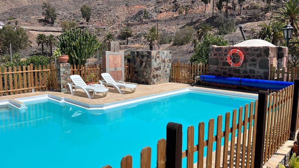 casa rural LA LIMERA con piscina privada Chalet in Comarca Sur