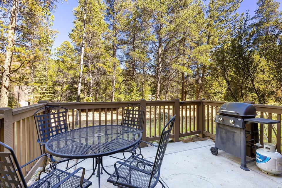 BBQ facilities, Balcony/Terrace