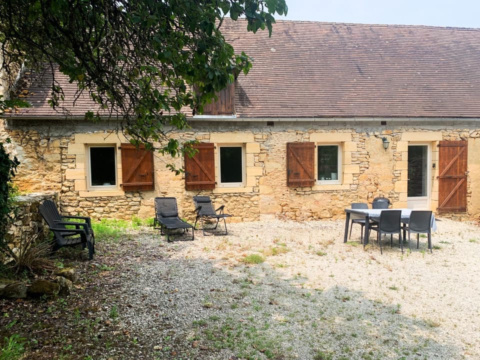 Property building, Garden view