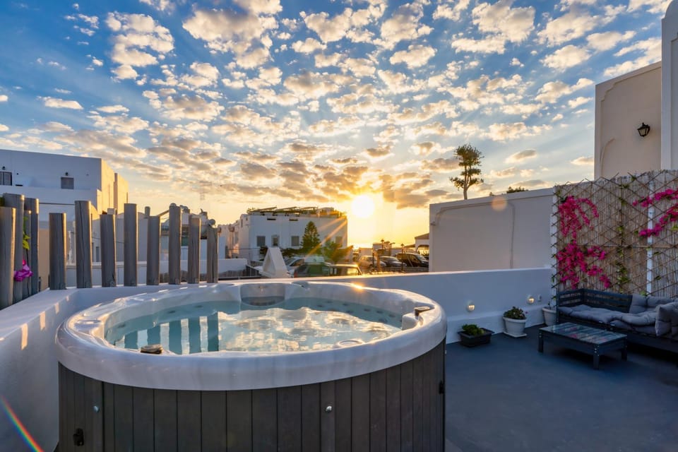 Natural landscape, Hot Tub, Sunset, sunbed