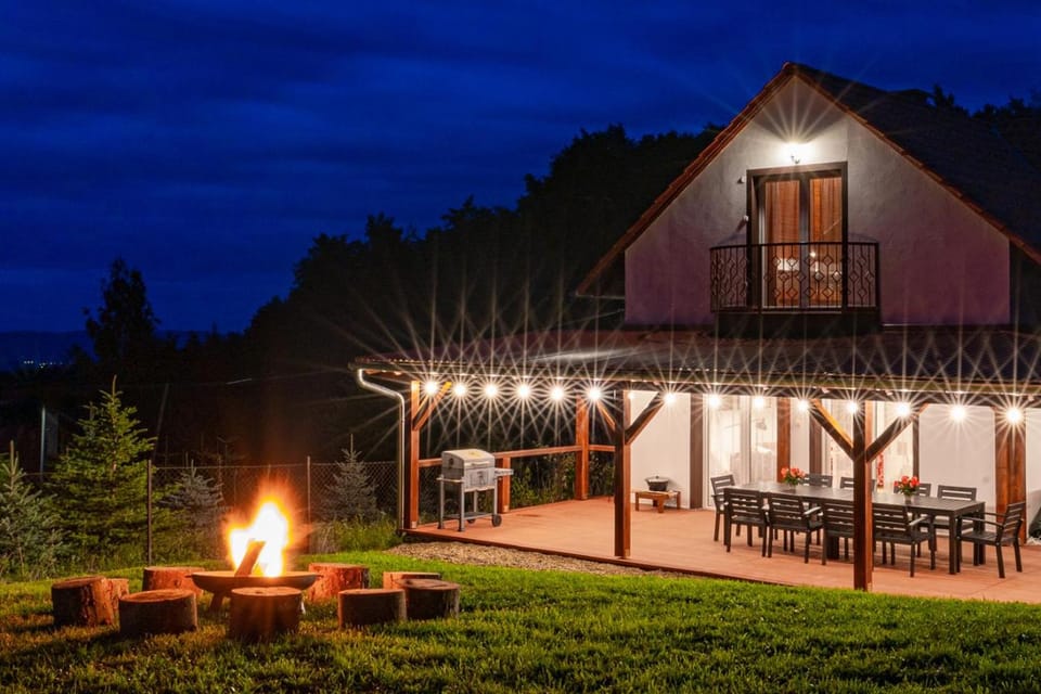 Villa Szalamandra - a Tisztás Villa in Hungary