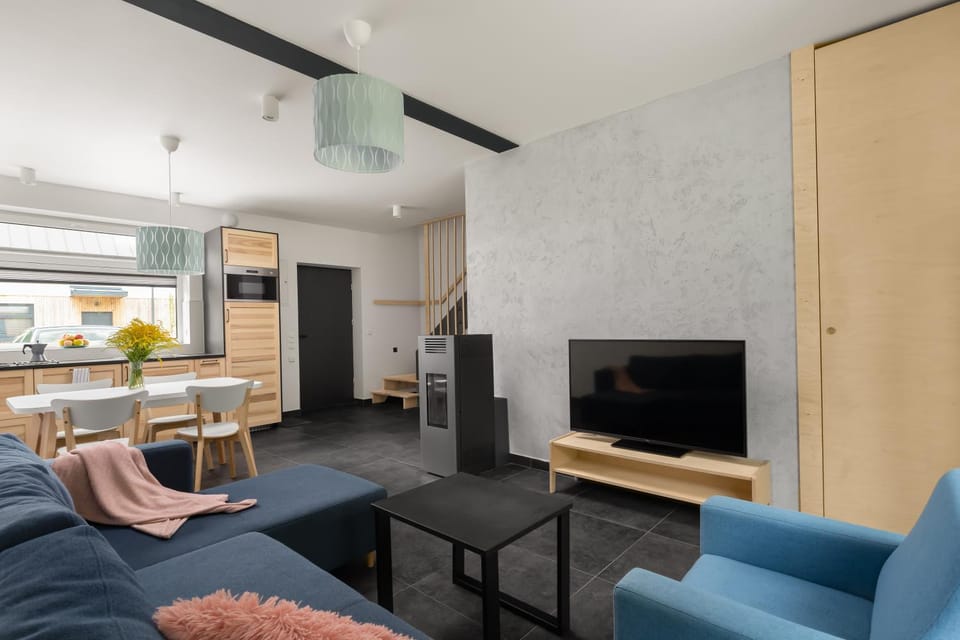 Property building, Kitchen or kitchenette, Living room