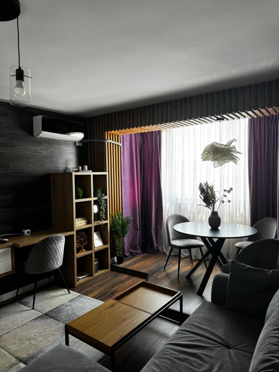 Living room, Seating area, Dining area