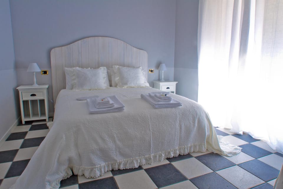 Day, Photo of the whole room