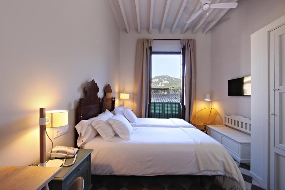 Day, Photo of the whole room