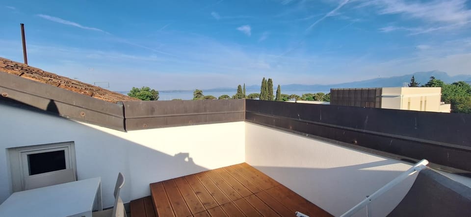Vialeromadodici Rooms & Apartments Bed and Breakfast in Lazise