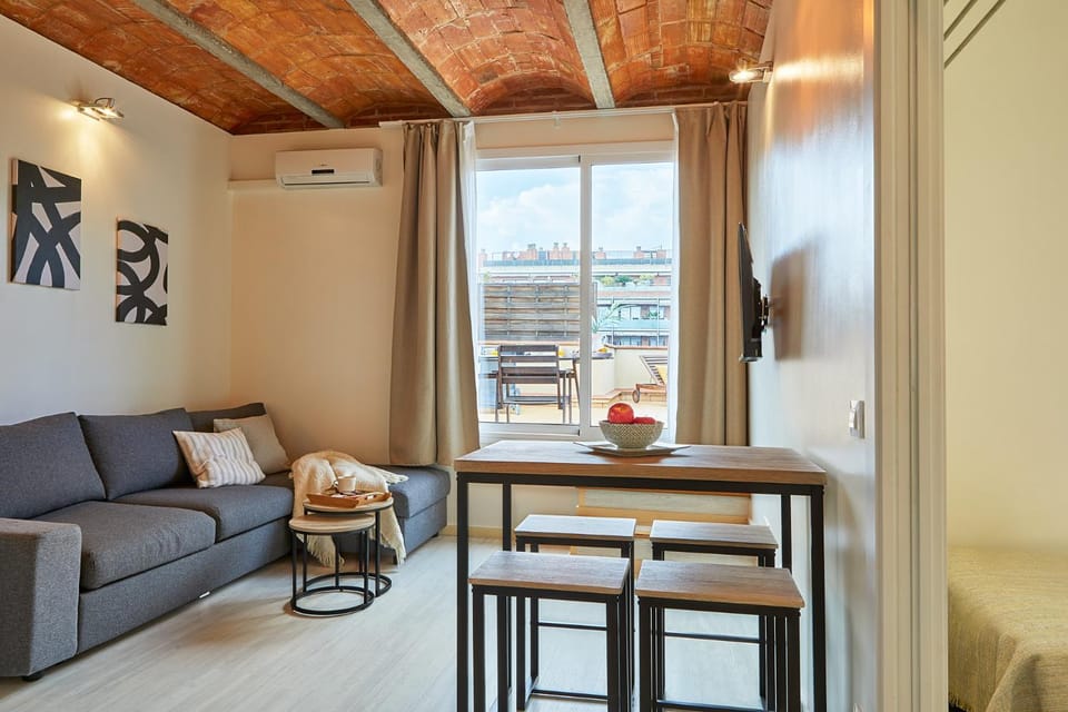 TV and multimedia, Living room, Dining area