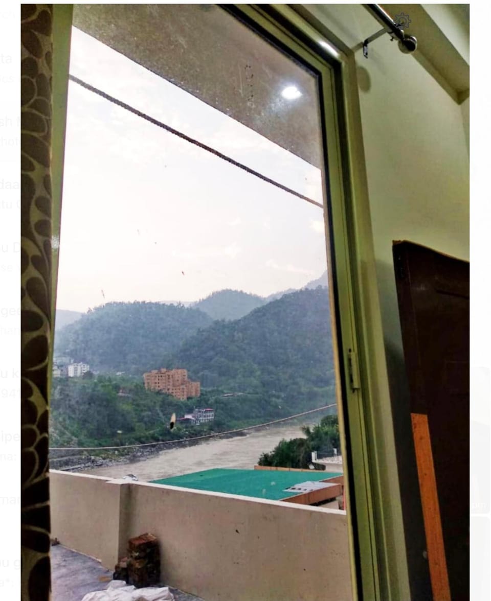 Mountain view, River view