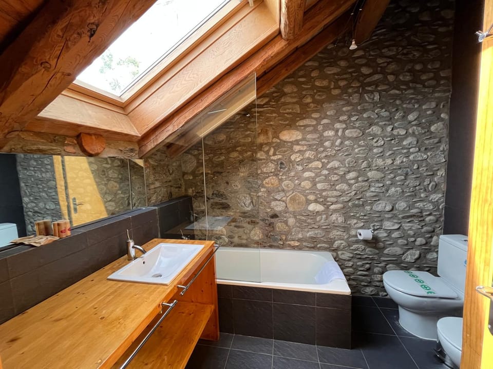 Bathroom, Bath, towels