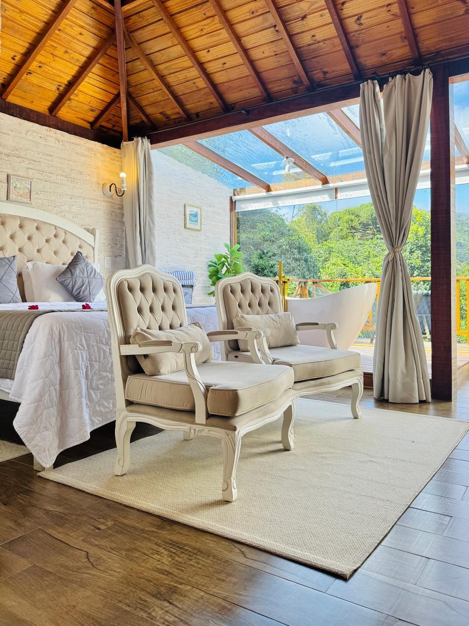 Patio, View (from property/room), Balcony/Terrace, Living room, Seating area