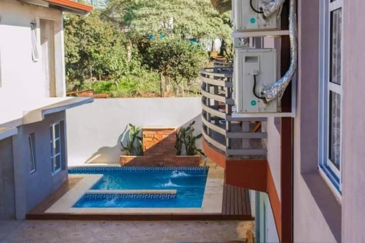 Balcony/Terrace, Pool view, Swimming pool, Swimming pool