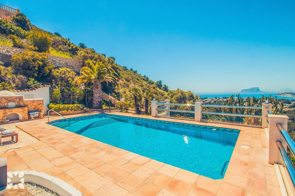 Day, Natural landscape, Mountain view, Pool view, Sea view, Swimming pool, sunbed