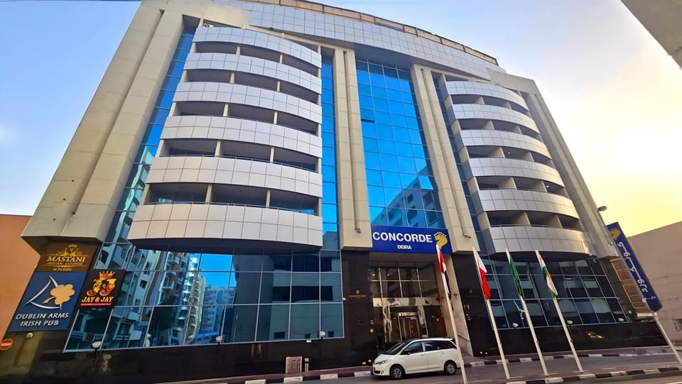 Property building, Facade/entrance