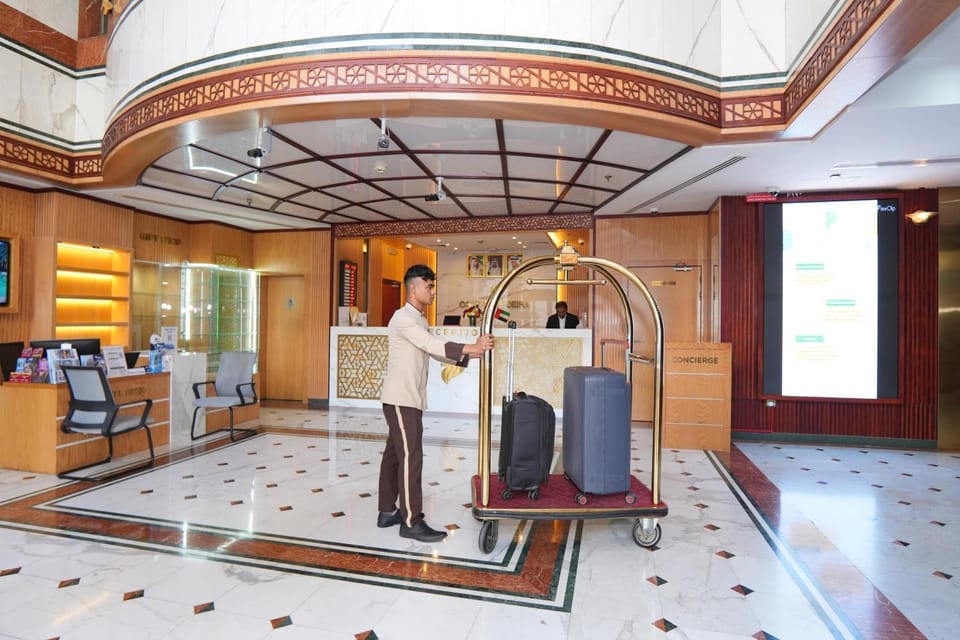 Staff, concierge