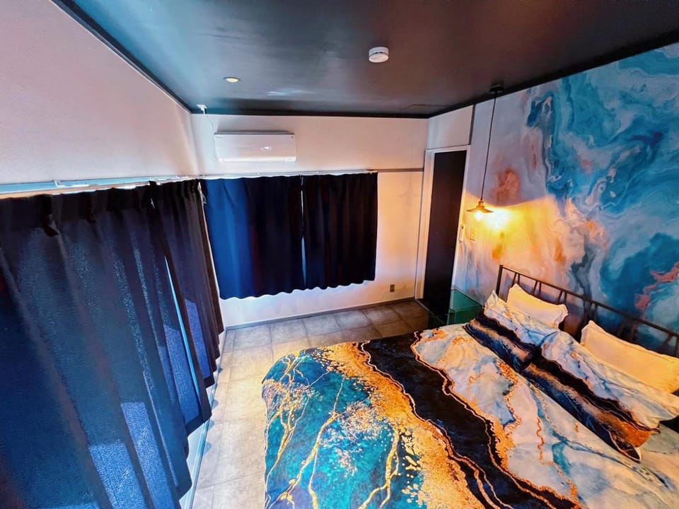 Bed, Photo of the whole room, Bedroom