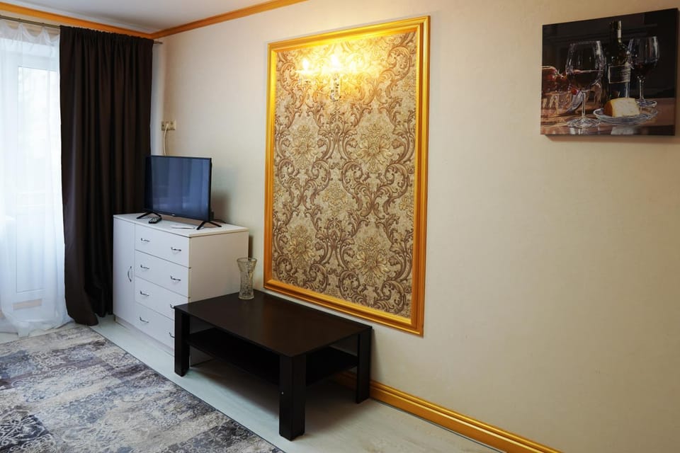 1Центр2окремі спальні кондиціонер 2поверх балкон біля озера Apartment in Lviv Oblast