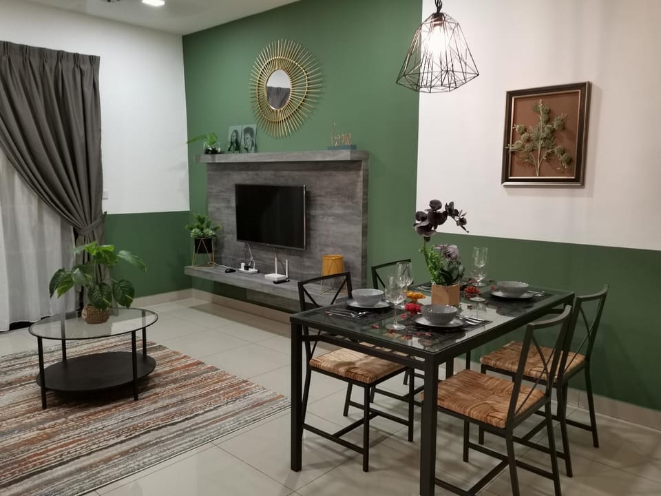 Dining area, Diving
