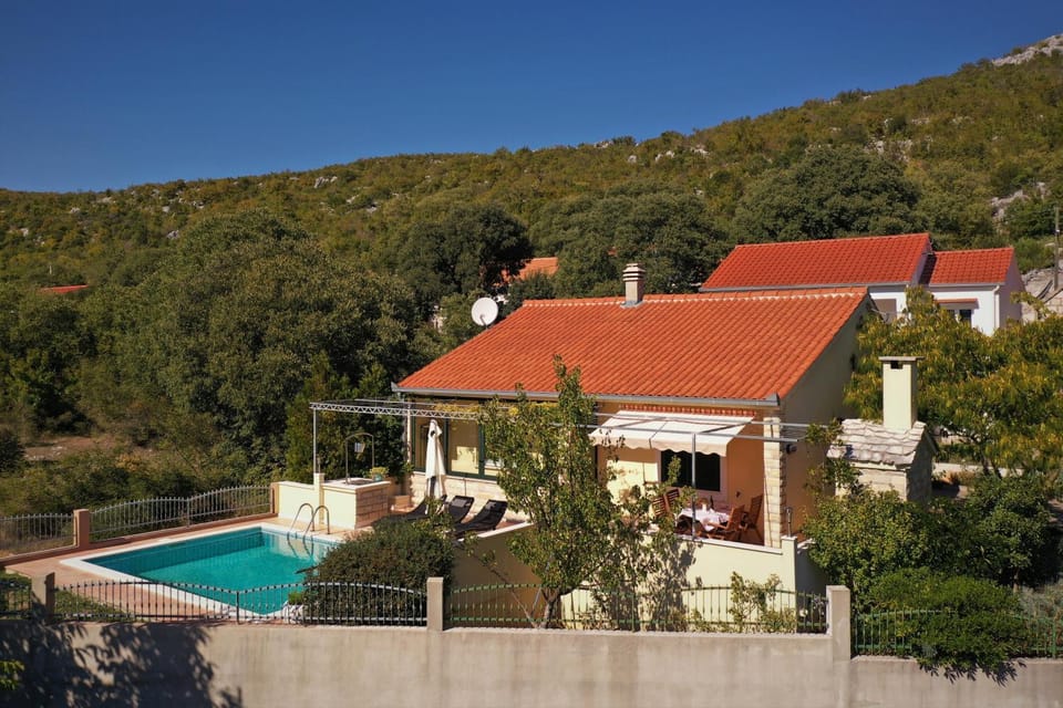 Holiday house Lovre House in Split-Dalmatia County