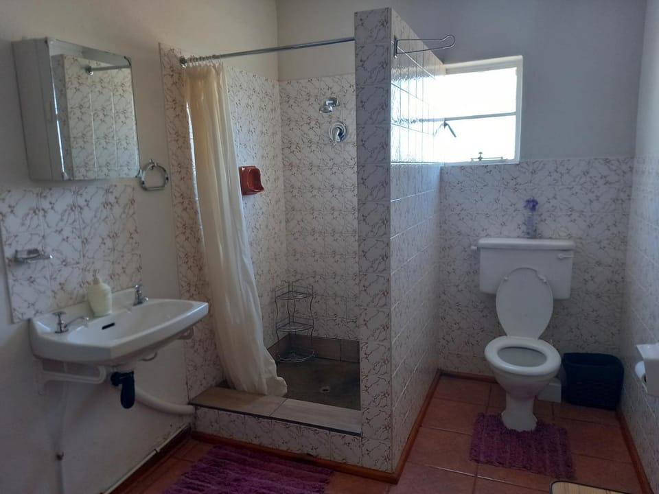 Brandwag Pool Room Apartment in South Africa