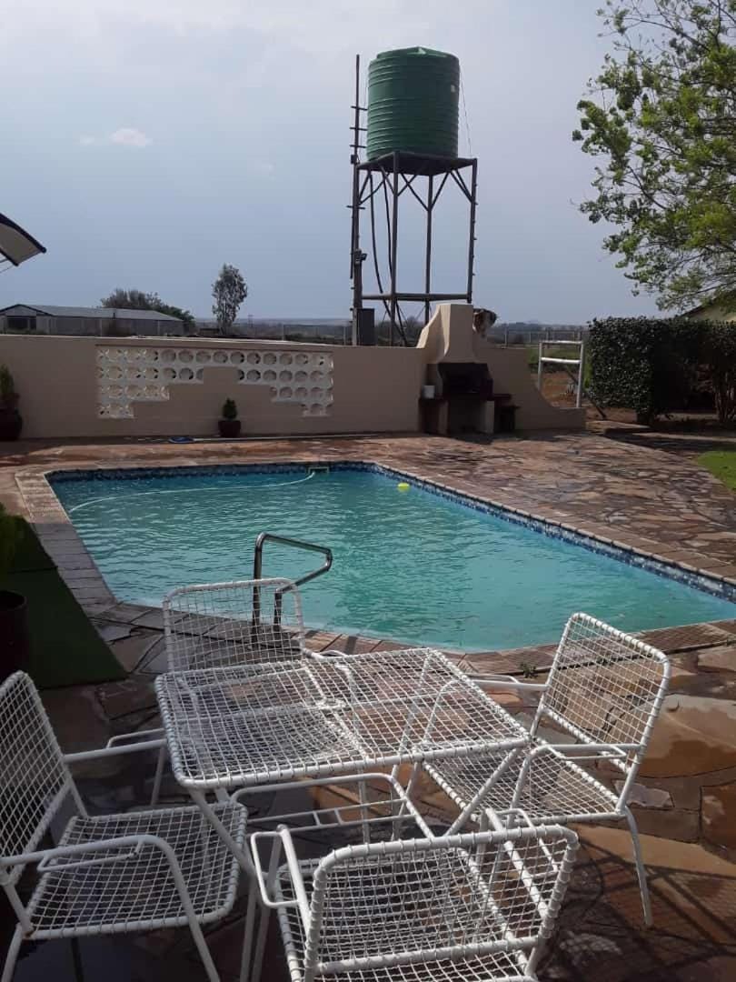 Brandwag Pool Room Apartment in South Africa