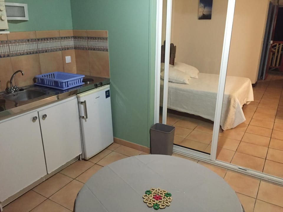 Studio les pieds dans l'eau Apartment in Sainte-Anne