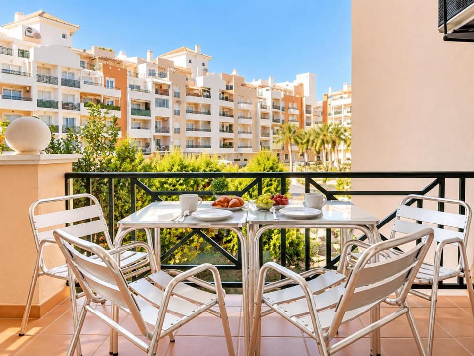 View (from property/room), Balcony/Terrace