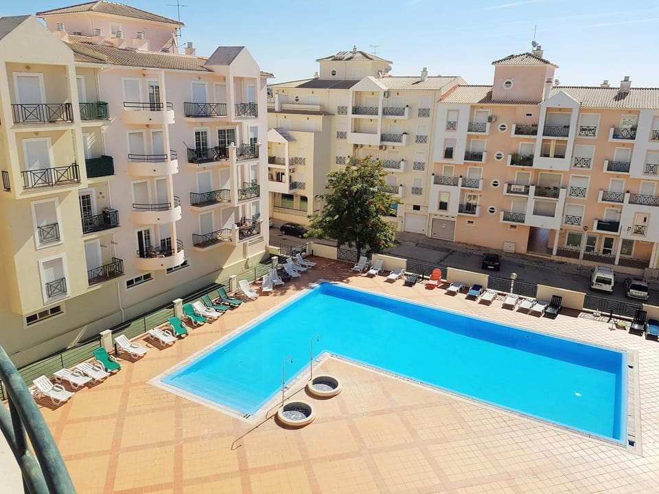 Property building, Balcony/Terrace, Pool view, Swimming pool